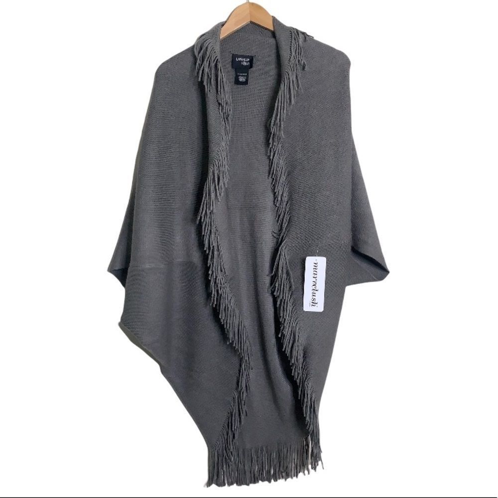 NWT Layers by Lizden Marvelush Cable Knit Poncho